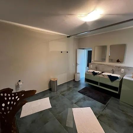 Apartment An Der Jungen Garde Dresden Buitenkant foto